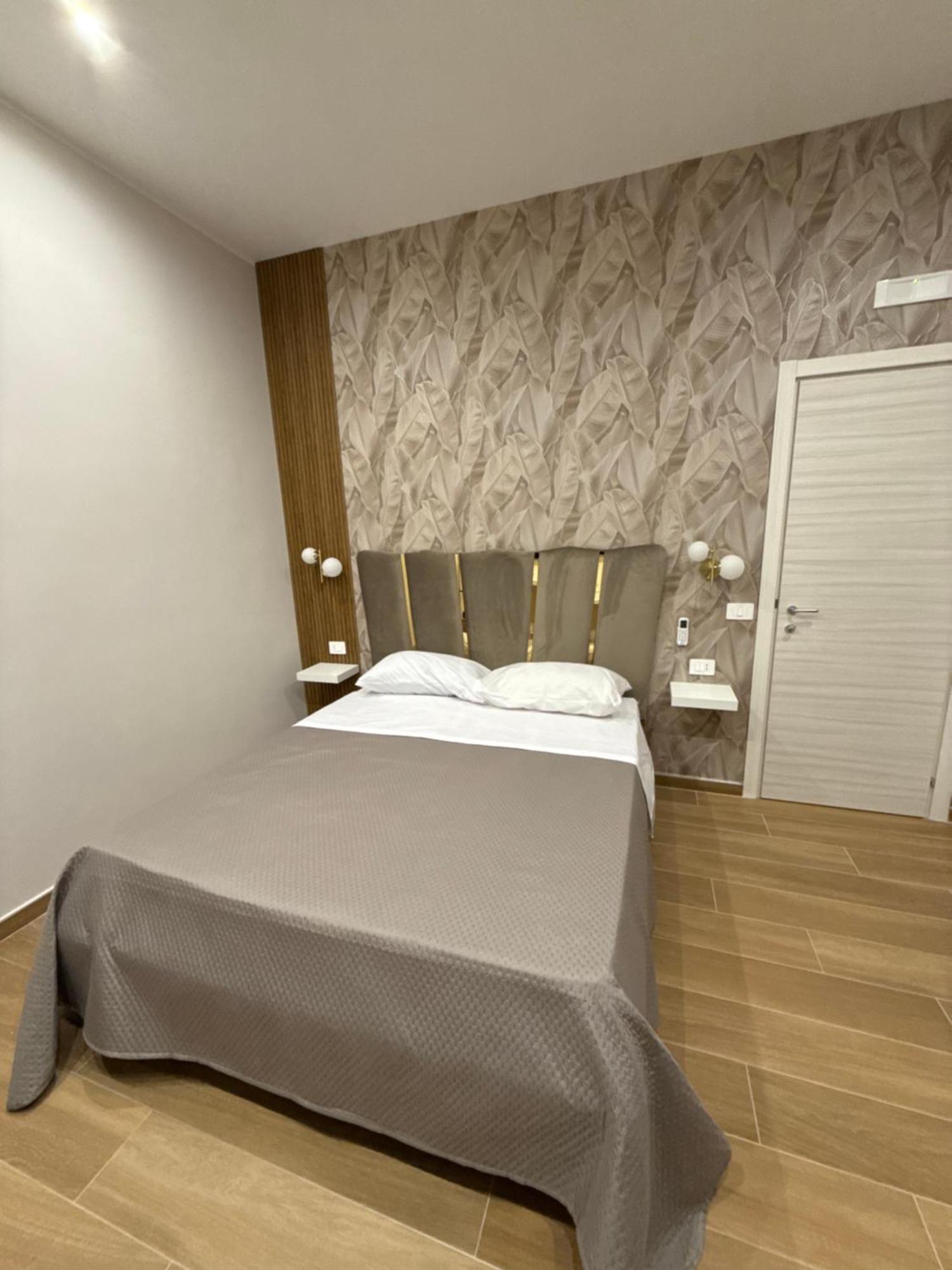 Il Regno Di Napoli Hotel Екстериор снимка