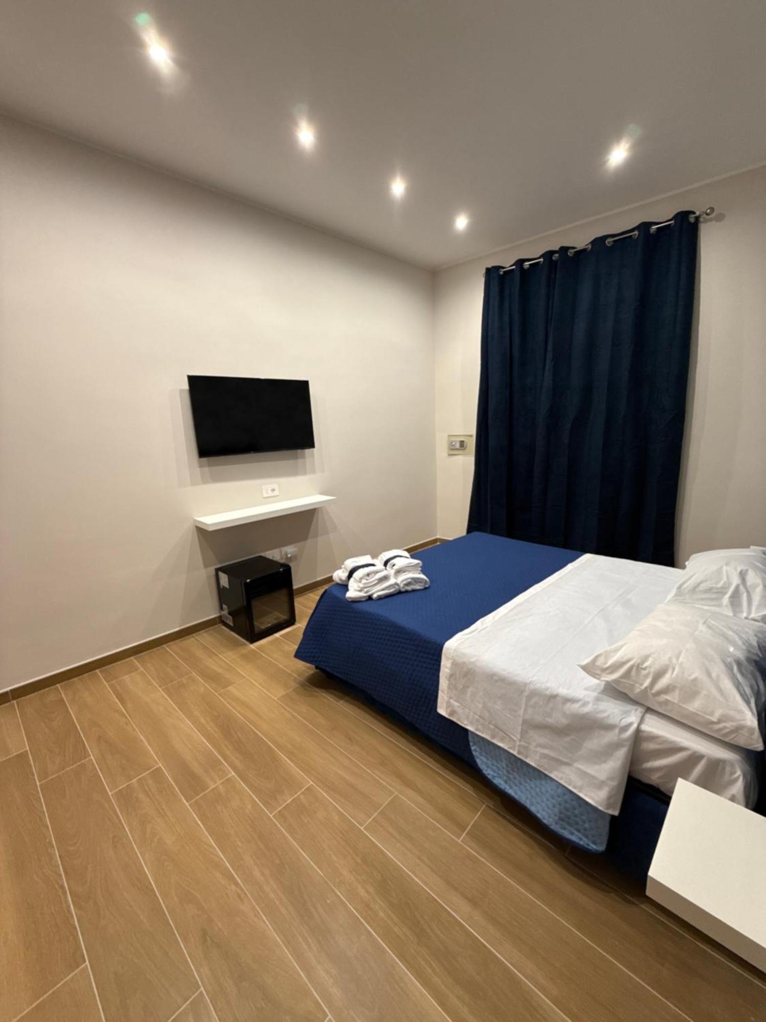 Il Regno Di Napoli Hotel Екстериор снимка