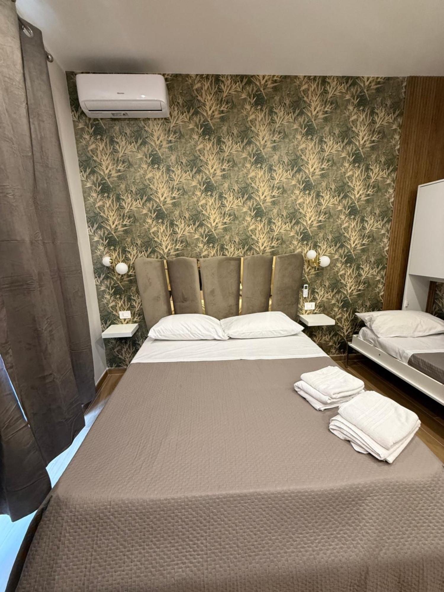 Il Regno Di Napoli Hotel Екстериор снимка