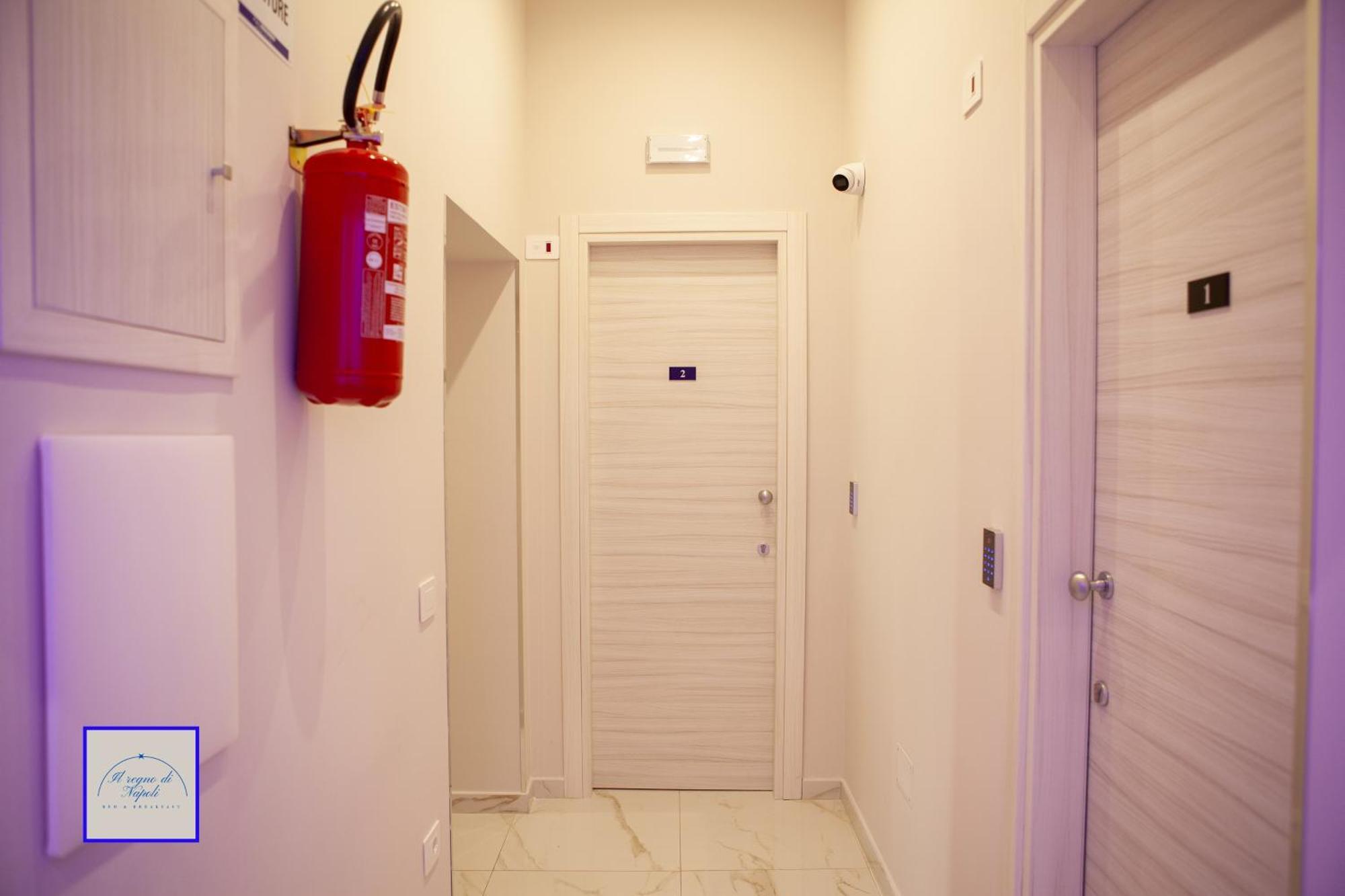 Il Regno Di Napoli Hotel Екстериор снимка