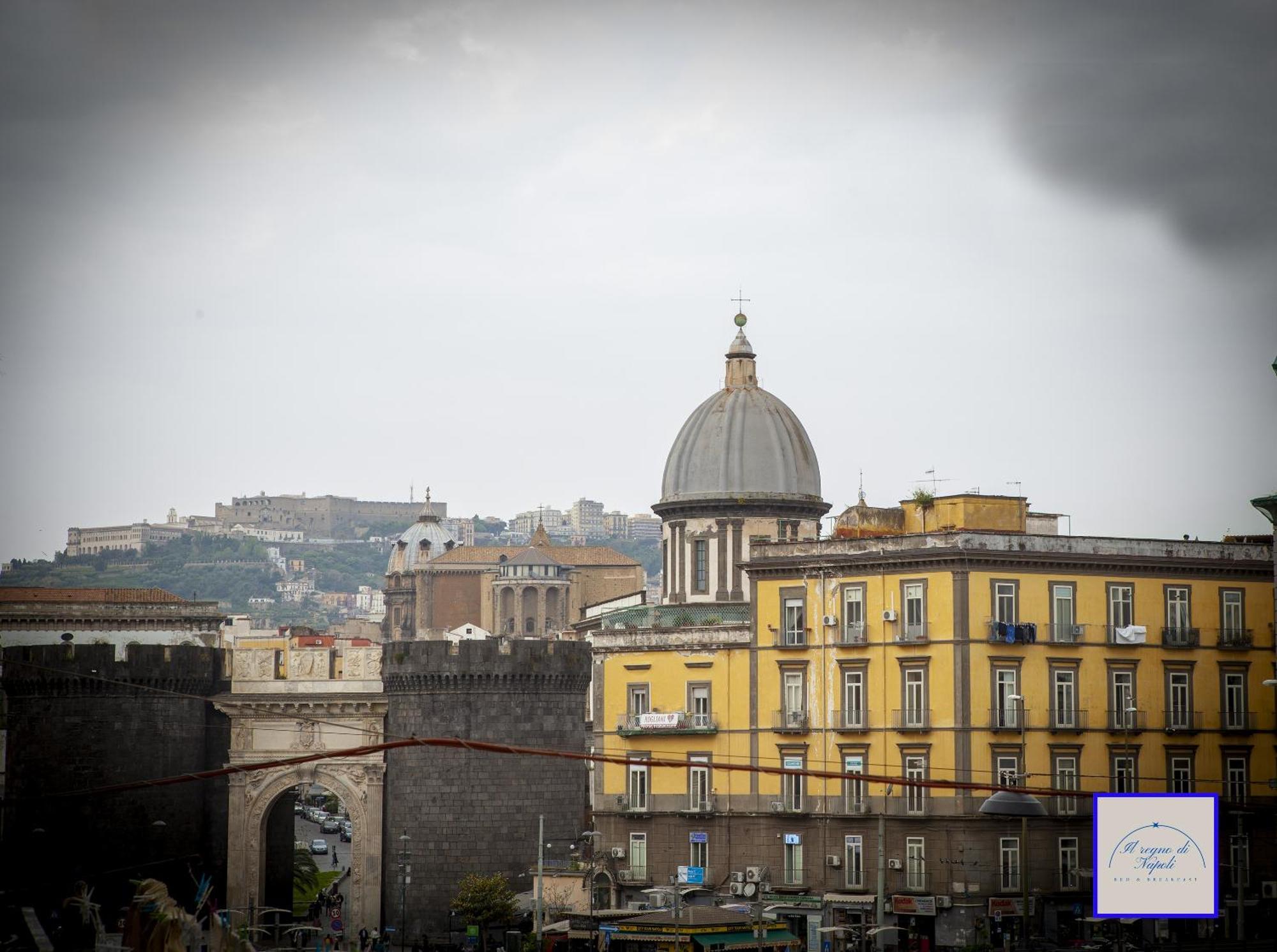 Il Regno Di Napoli Hotel Екстериор снимка